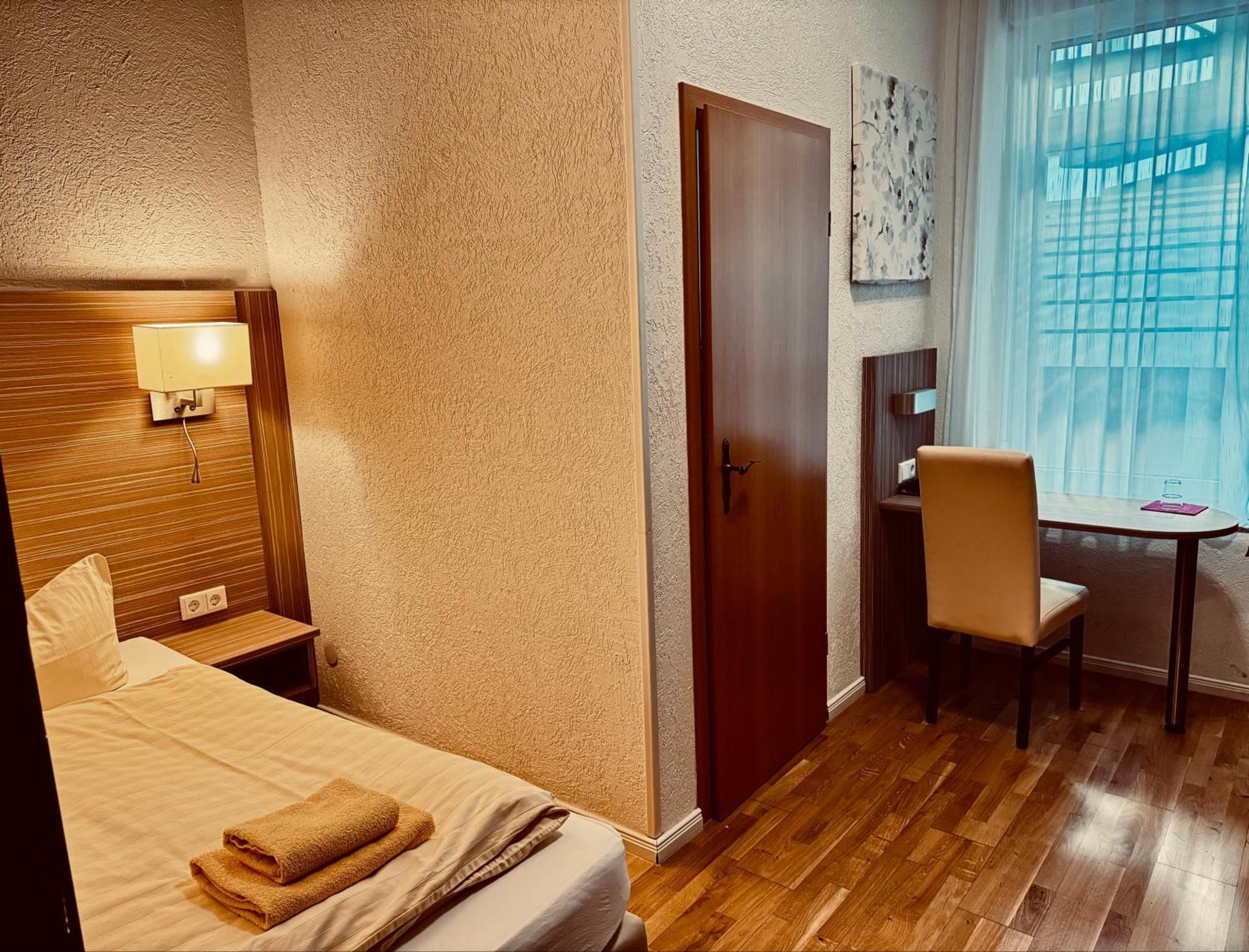 Hotel Goldener Anker 托尔高 外观 照片